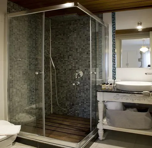 Guest house Lodos 4*