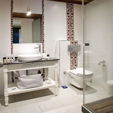 Lodos Alaçatı
